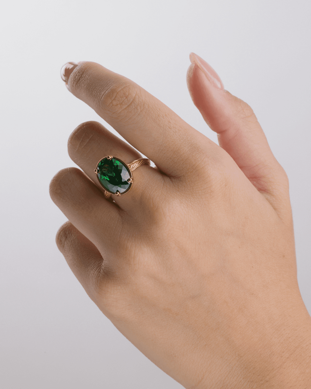 Sterling Silver Oval Cut Emerald CZ Cocktail Ring