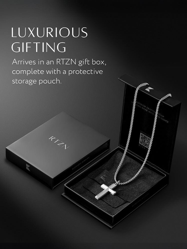 Cross Pendant Necklace (Silver)