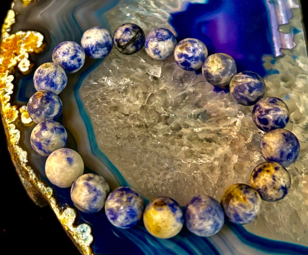 Clarity Stone Sodalite Bracelet – 10mm Matte Reiki-Infused Calm & Communication Power Bracelet (Medium–Large Fit)
