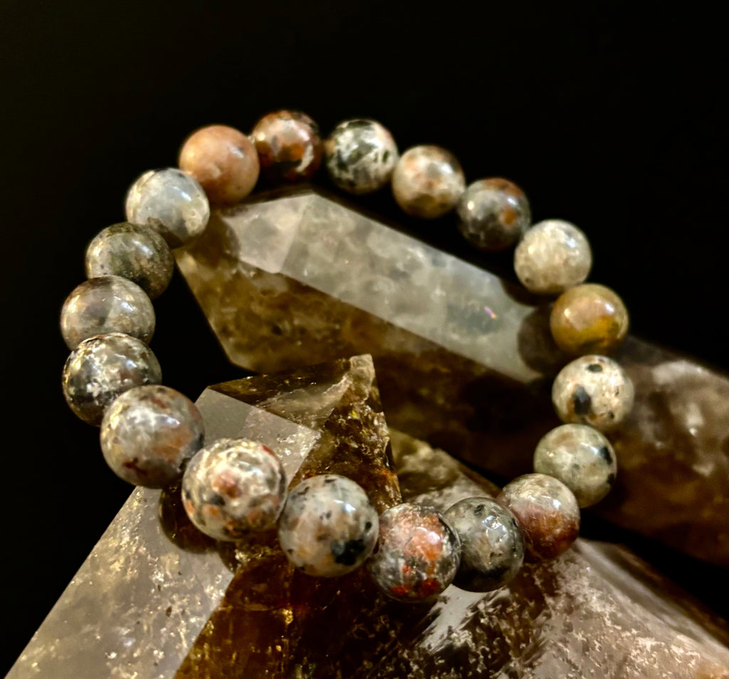 Yooperlite Grounding Bracelet – Natural UV Reactive Stone
