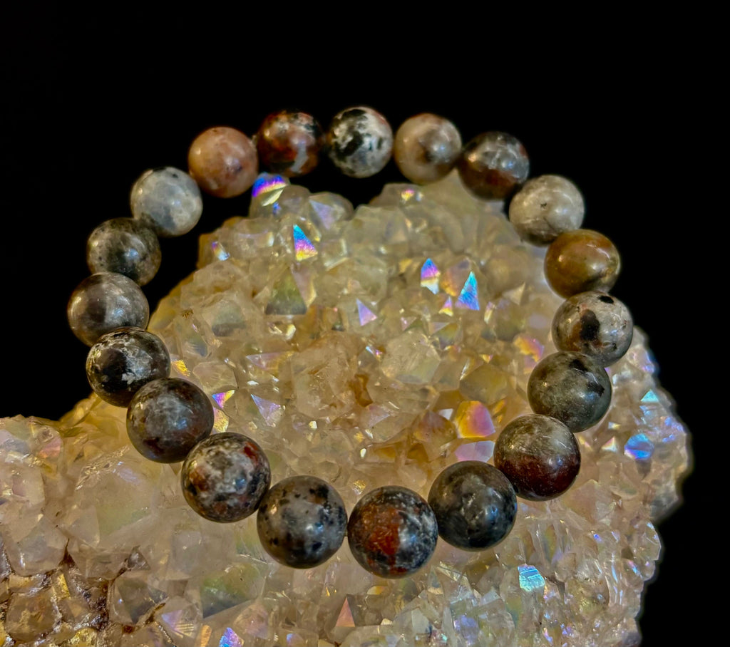 Yooperlite Grounding Bracelet – Natural UV Reactive Stone