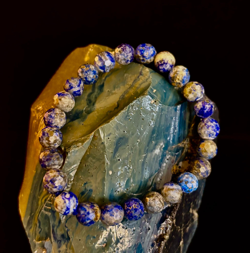 Clarity & Confidence Lapis Lazuli Bracelet – 8mm Polyhedral Gemstone Bracelet
