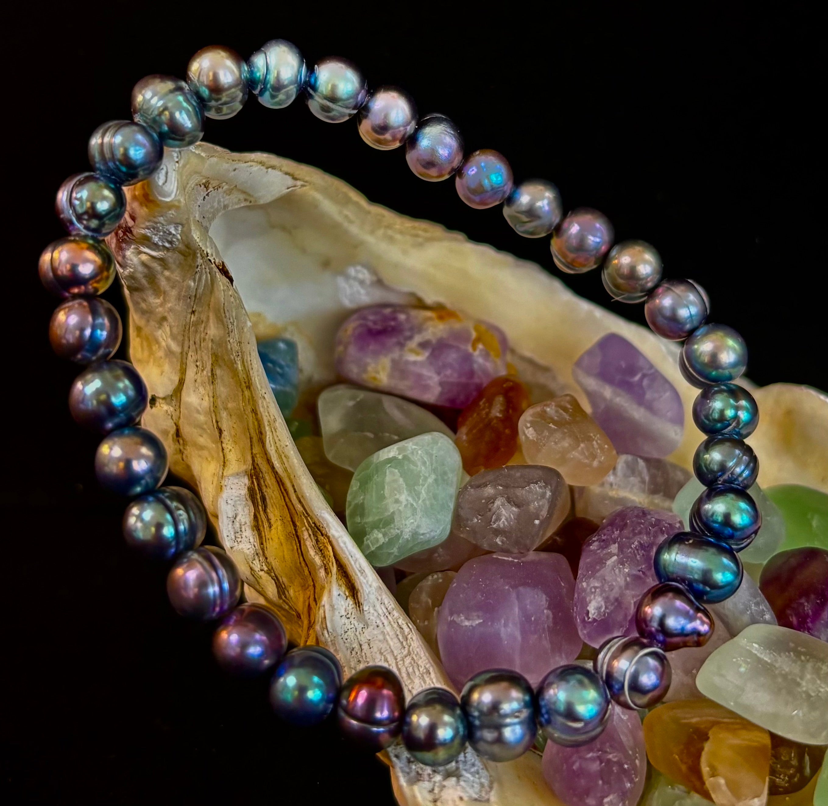 Iridescent Peacock Freshwater Pearl Bracelet – Natural Pearl Bracelet for Medium Wrists
