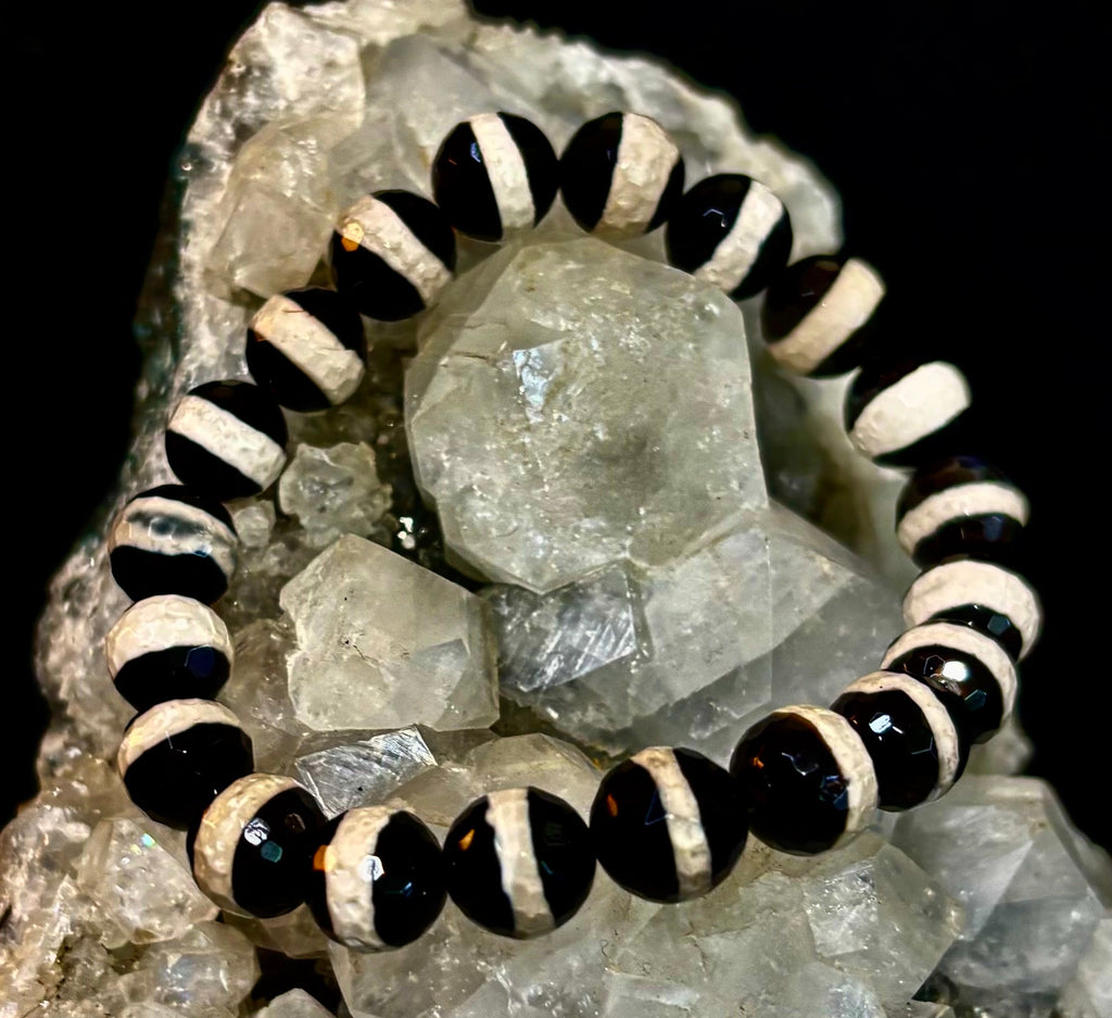 Tibetan Agate Protection Bracelet – Faceted Energy Beads (8mm / 10mm)