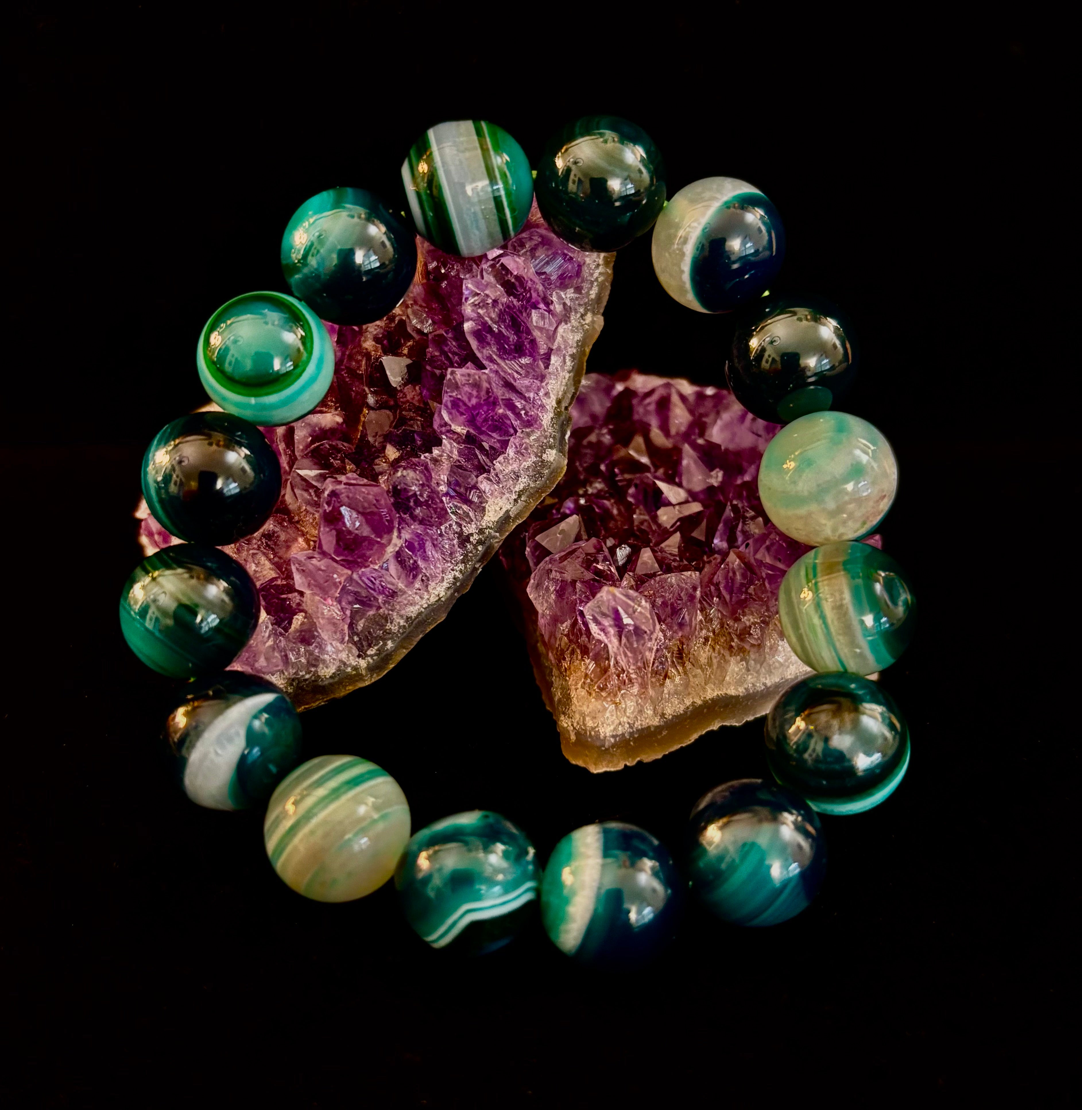 Wicked Fabulous Emerald Tide – Green Banded Agate Bracelet