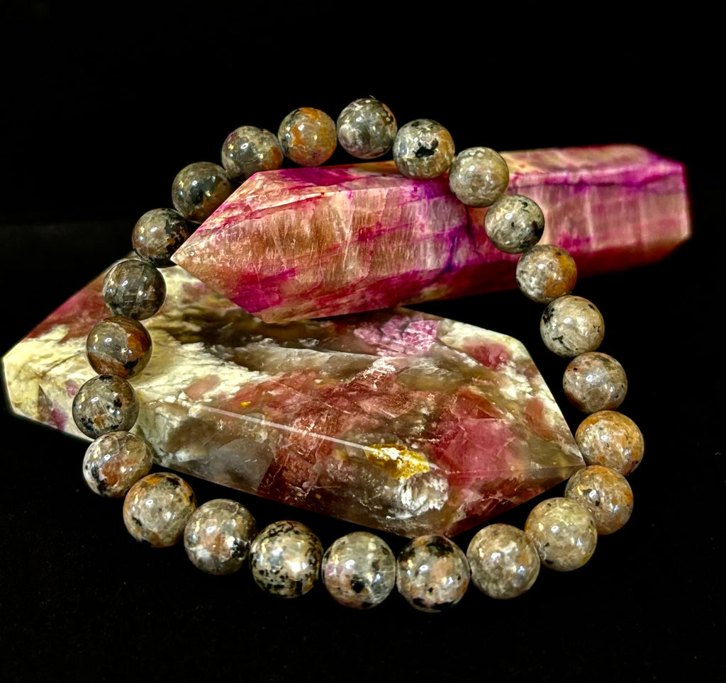 Yooperlite Grounding Bracelet – Natural UV Reactive Stone