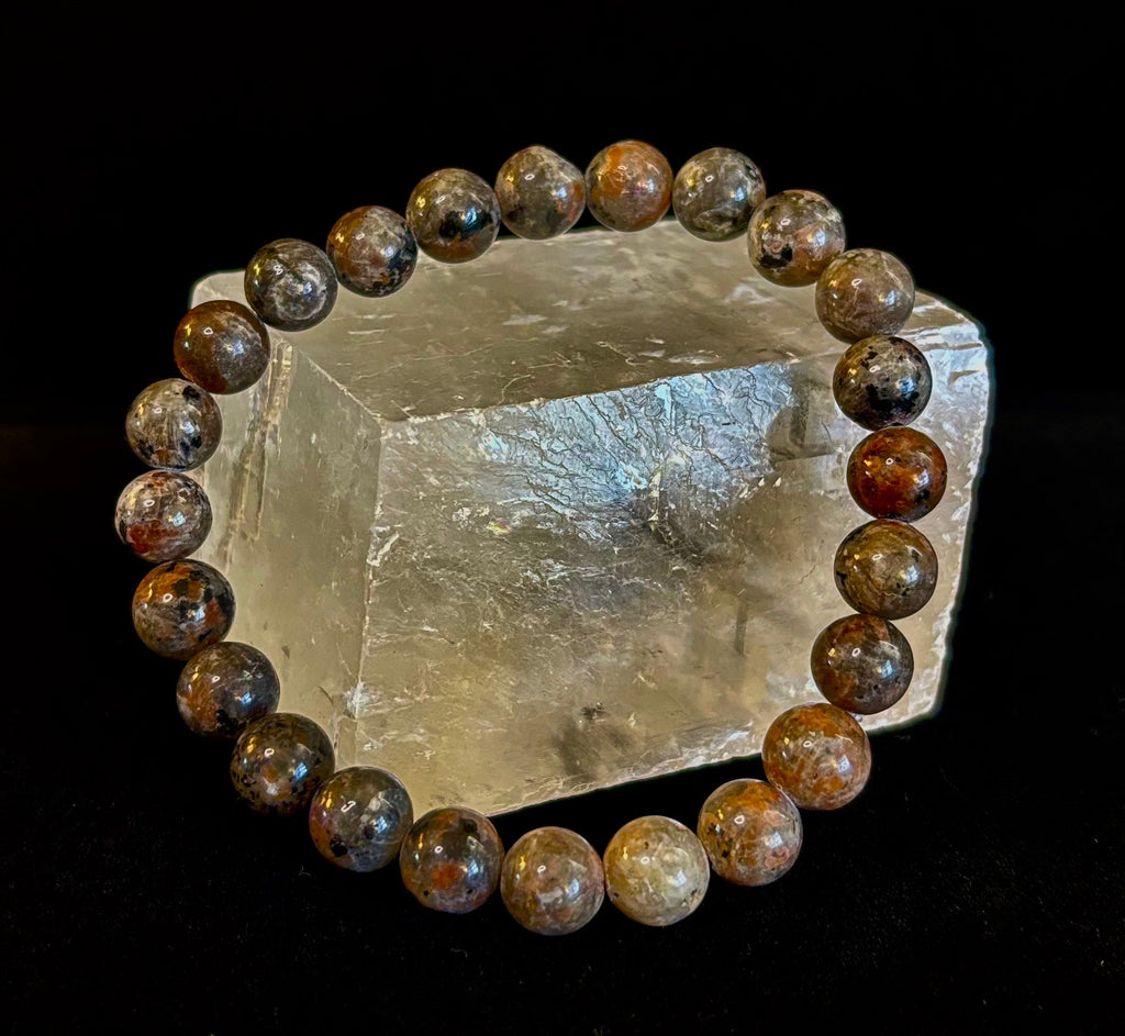 Yooperlite Grounding Bracelet – Natural UV Reactive Stone