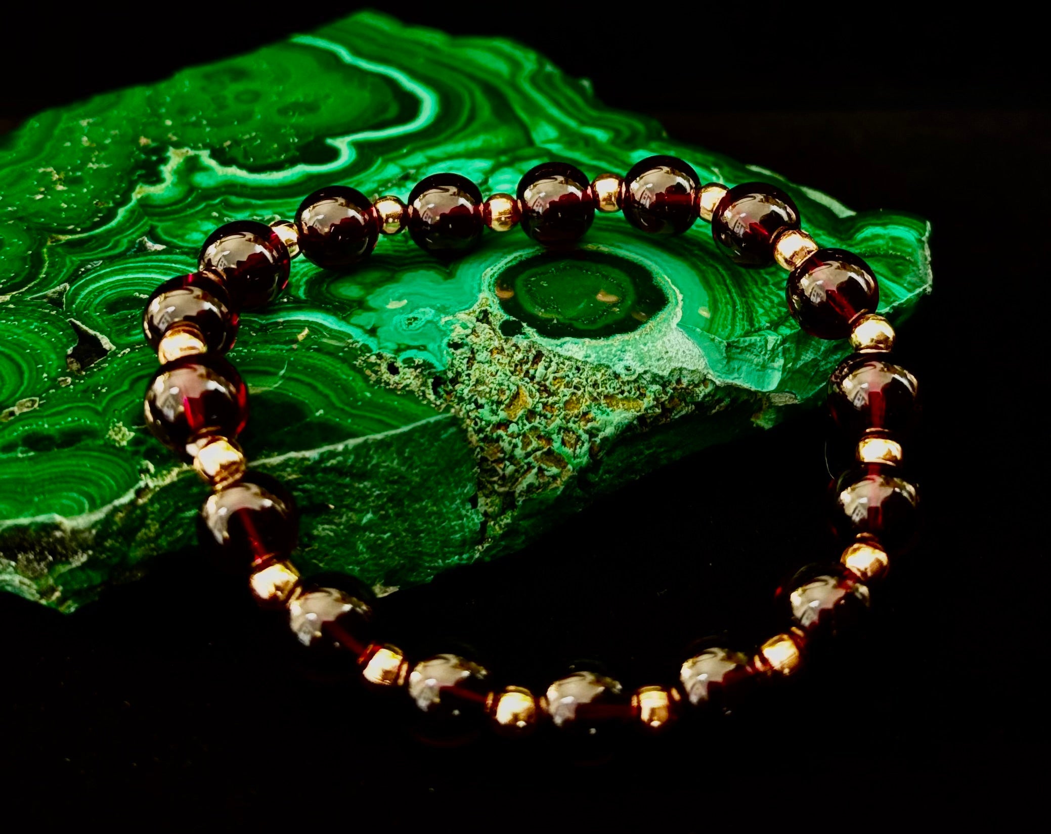 Passion & Strength Garnet Bracelet – Delicate Gemstone Bracelet with Copper Accents