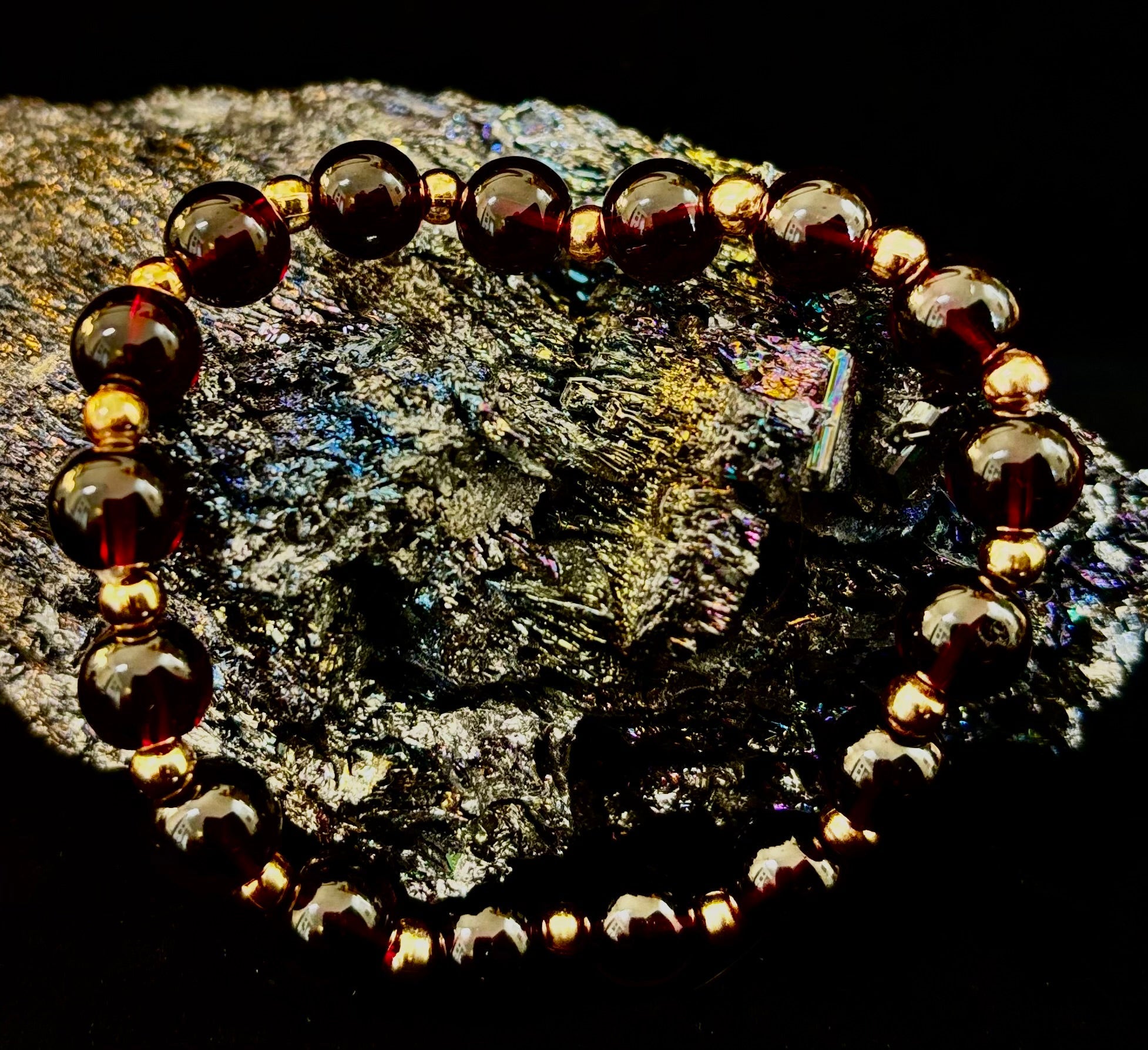 Passion & Strength Garnet Bracelet – Delicate Gemstone Bracelet with Copper Accents
