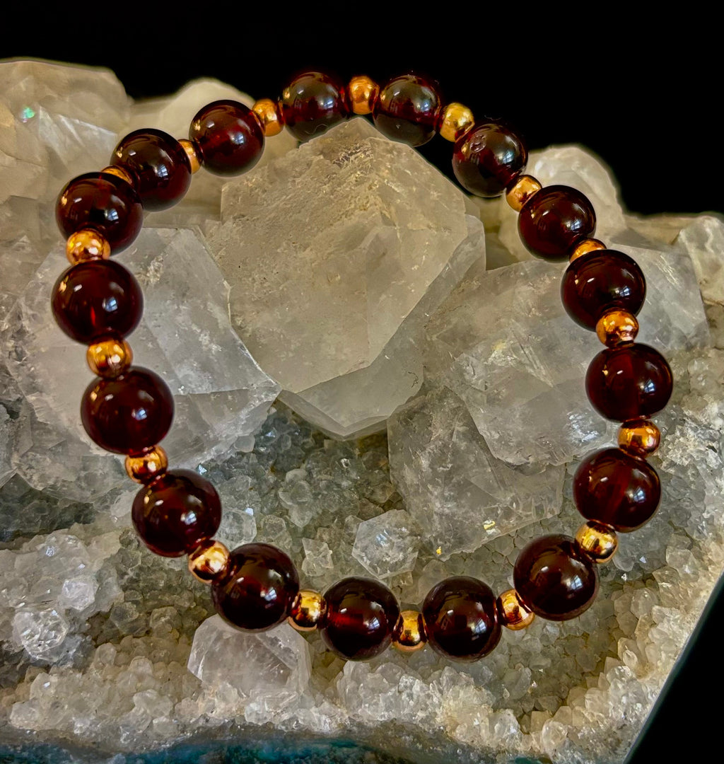 Passion & Strength Garnet Bracelet – Delicate Gemstone Bracelet with Copper Accents