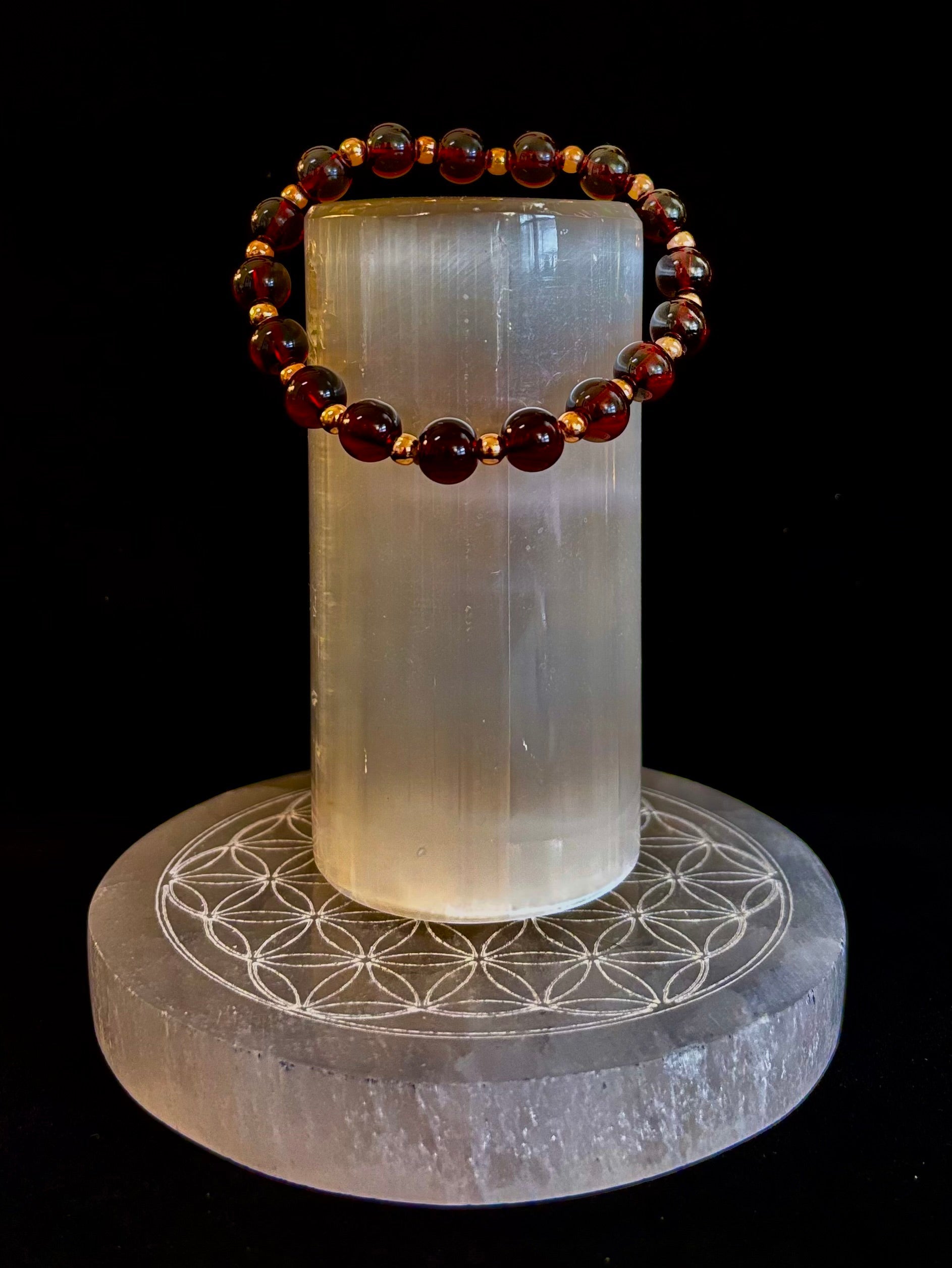 Passion & Strength Garnet Bracelet – Delicate Gemstone Bracelet with Copper Accents
