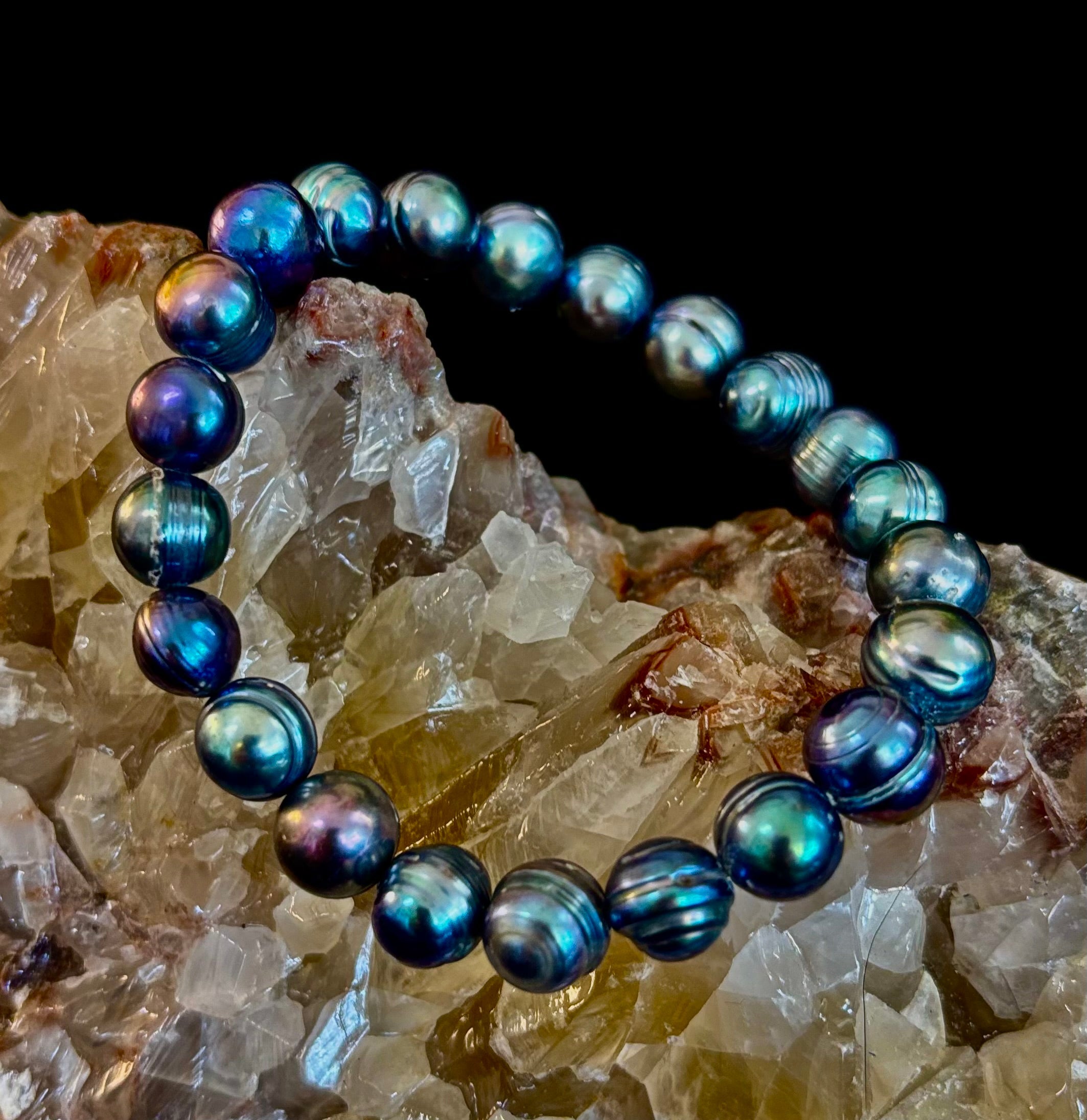 Iridescent Peacock Freshwater Pearl Bracelet – Natural Pearl Bracelet for Medium Wrists