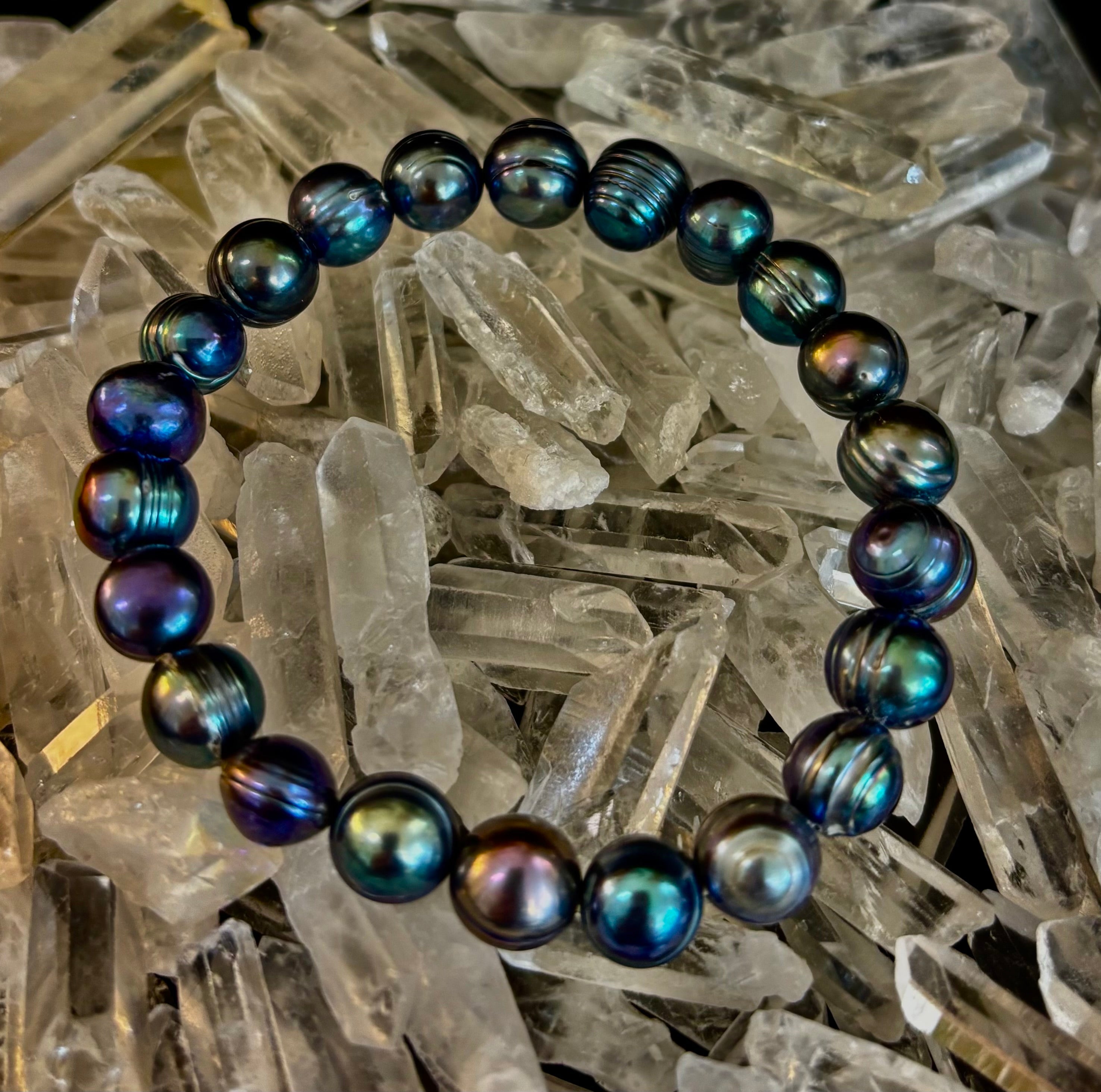 Iridescent Peacock Freshwater Pearl Bracelet – Natural Pearl Bracelet for Medium Wrists