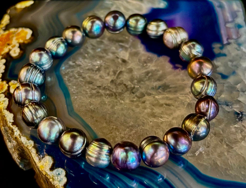 Iridescent Peacock Freshwater Pearl Bracelet – Natural Pearl Bracelet for Medium Wrists
