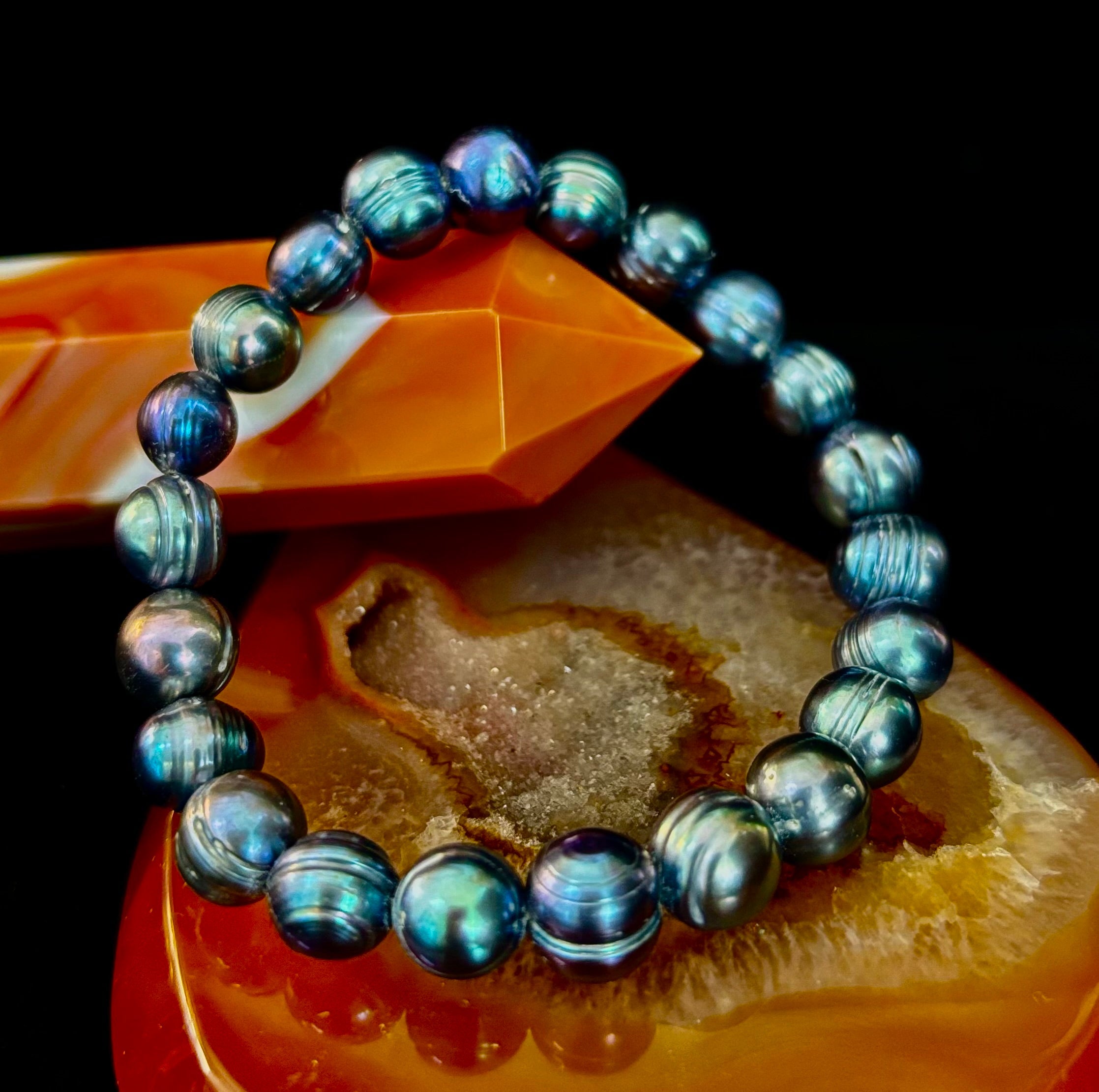 Iridescent Peacock Freshwater Pearl Bracelet – Natural Pearl Bracelet for Medium Wrists