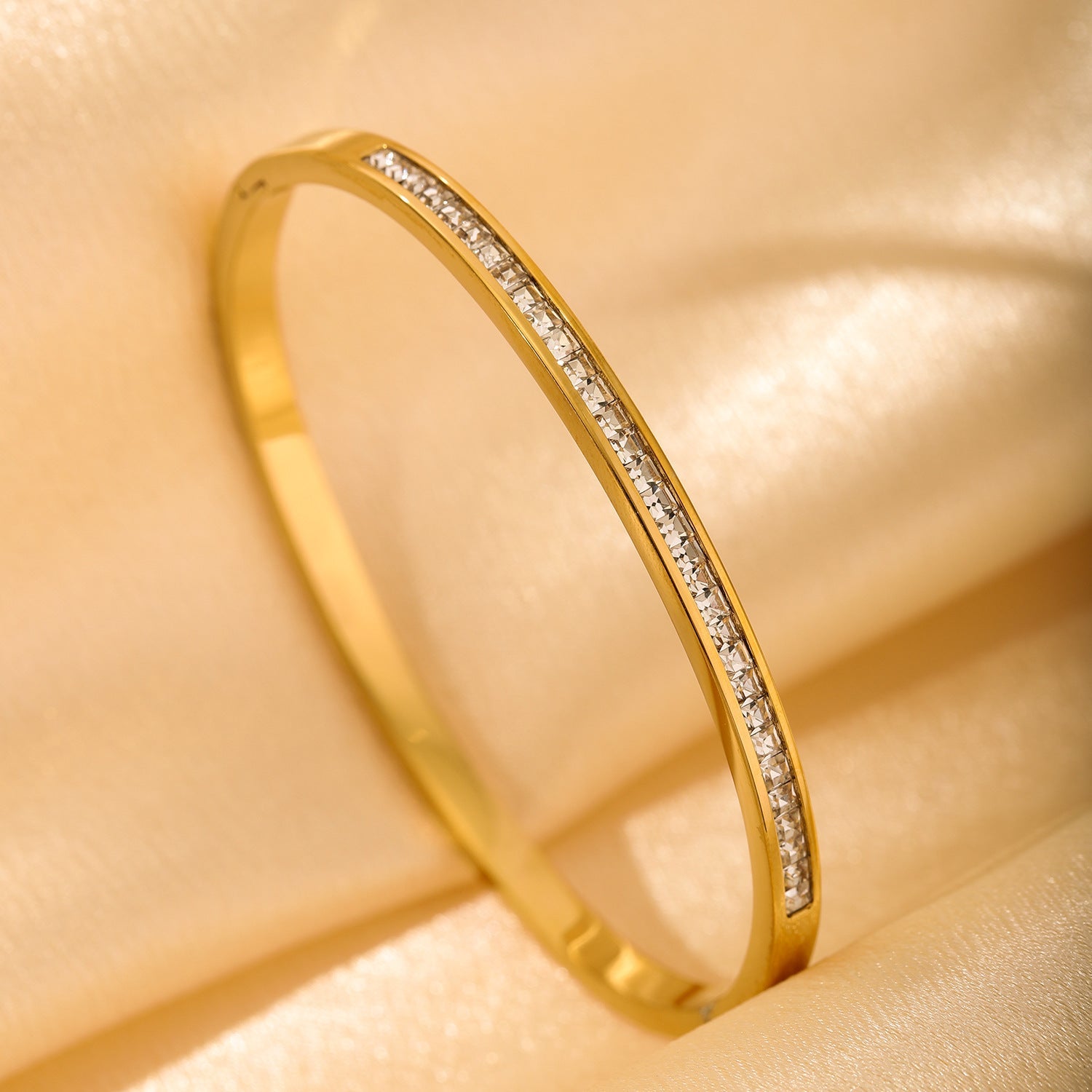 Light Luxury Stainless Steel Inlaid Zircon Temperamental Minority Simple High-grade Bracelets