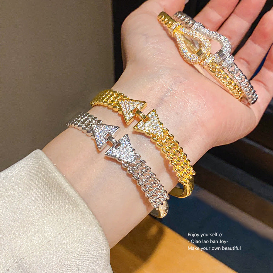 Zircon Triangle Buckle Graceful Personality Light Luxury Bracelets