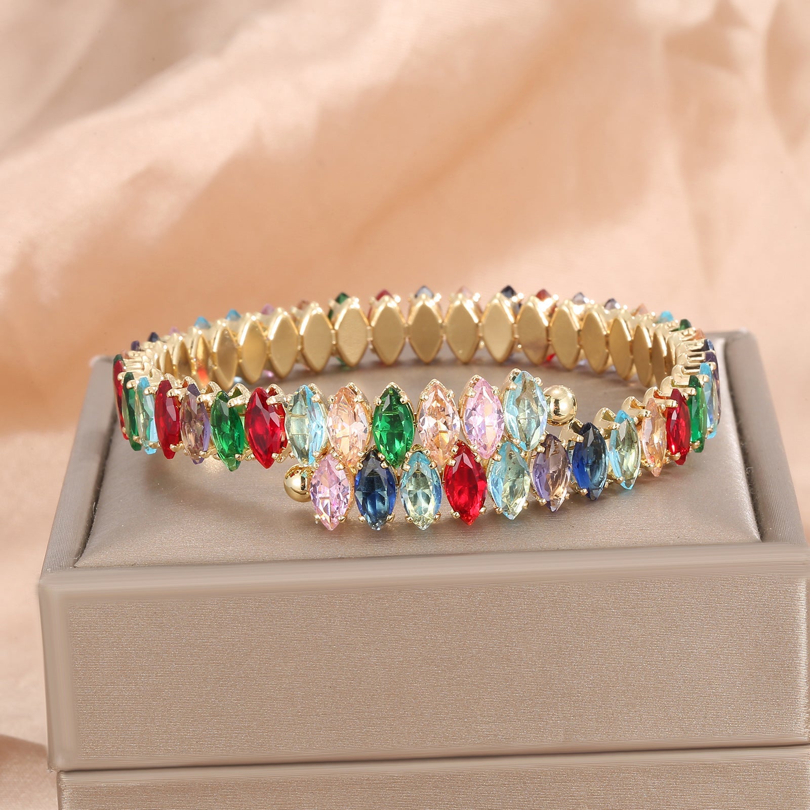Light Luxury Exquisite Horse Eye Zircon Hand Rings