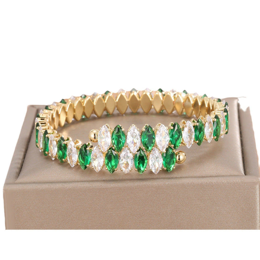 Light Luxury Exquisite Horse Eye Zircon Hand Rings