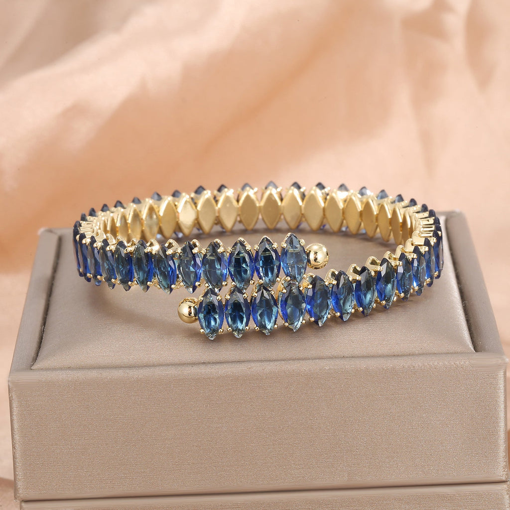Light Luxury Exquisite Horse Eye Zircon Hand Rings