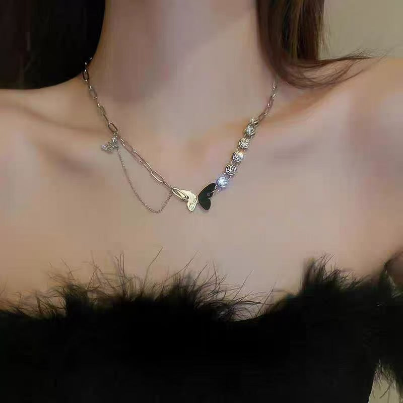 Women's & Men's Pearl Cross Hip Hop Niche Design Clavicle Necklaces