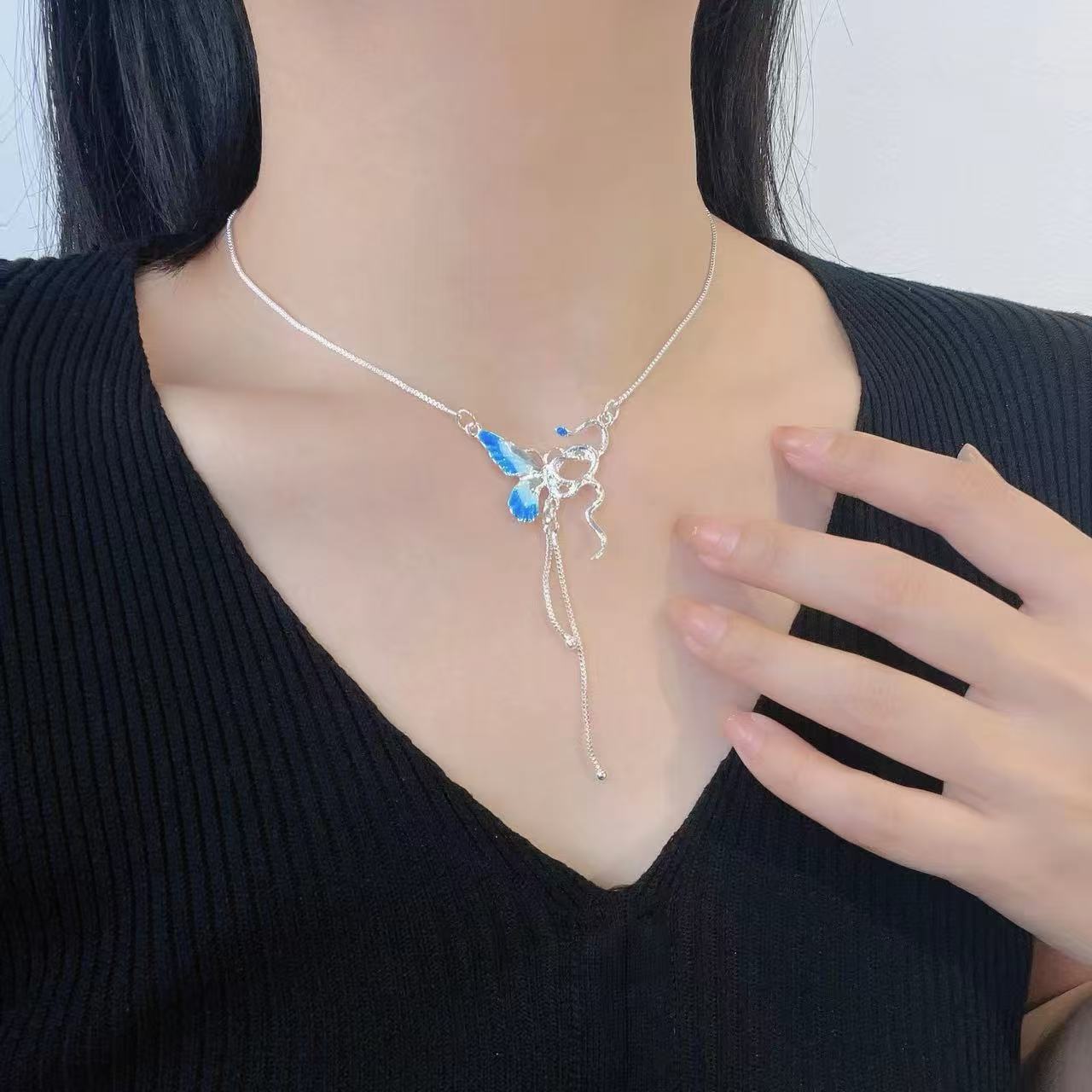 Women's & Men's Pearl Cross Hip Hop Niche Design Clavicle Necklaces