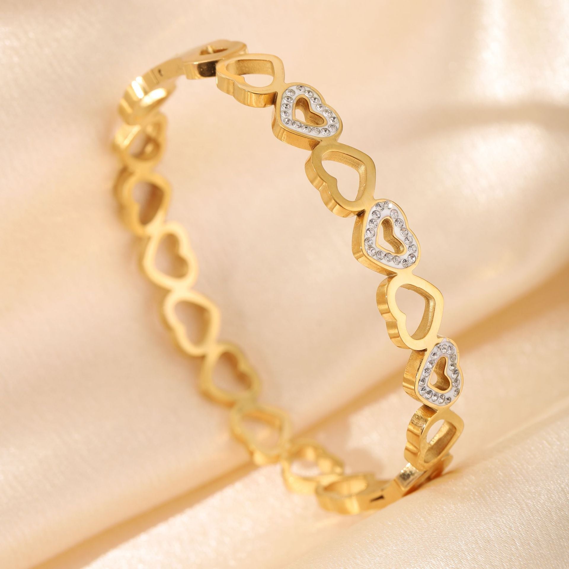 Titanium Steel High-grade Retro Chinese Flower Bow Fashionable Bracelet