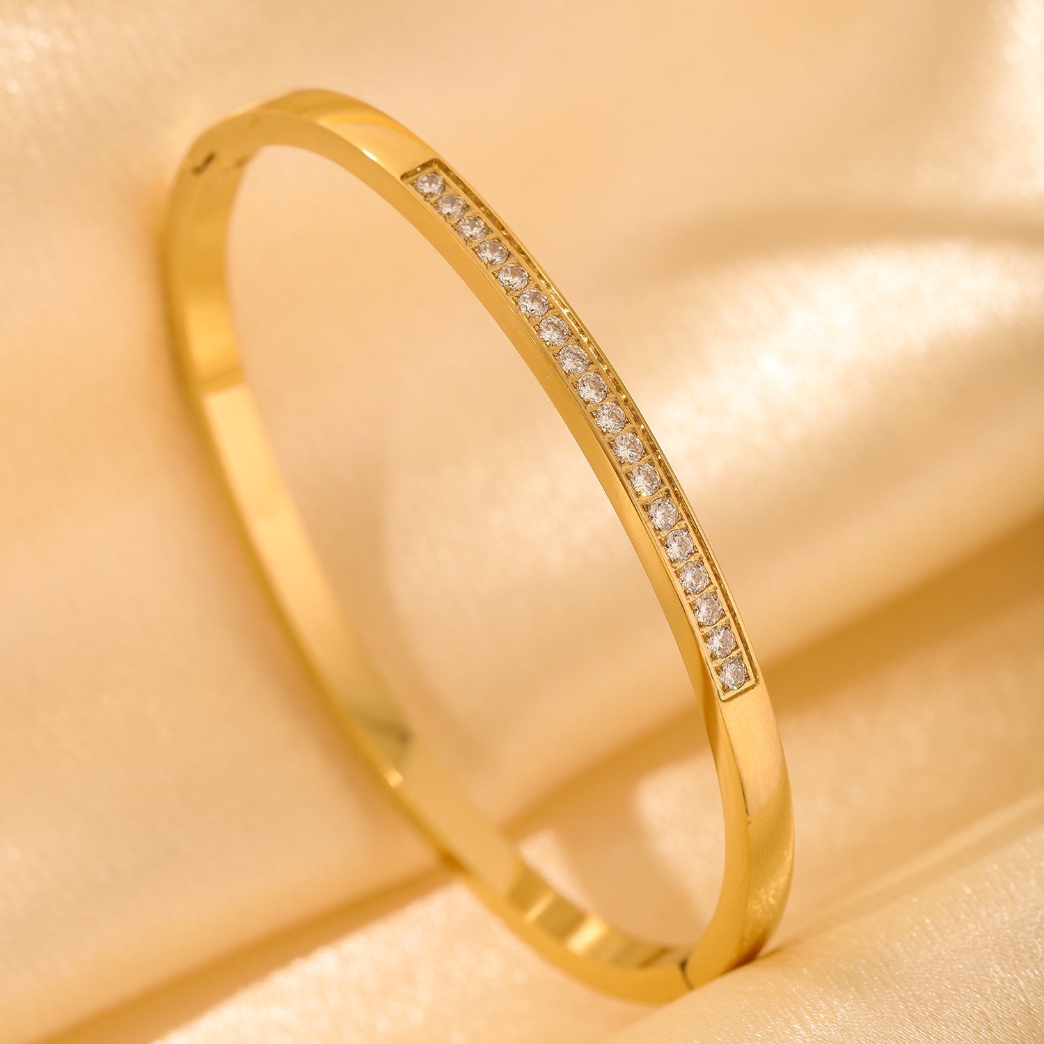 Light Luxury Stainless Steel Inlaid Zircon Temperamental Minority Simple High-grade Bracelets