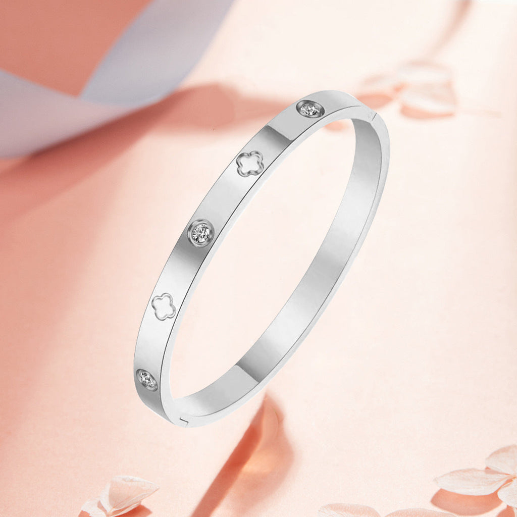 Women's & Men's Classic Buckle Open Fashion Rose Gold Lucky Four-leaf Flower Bracelets