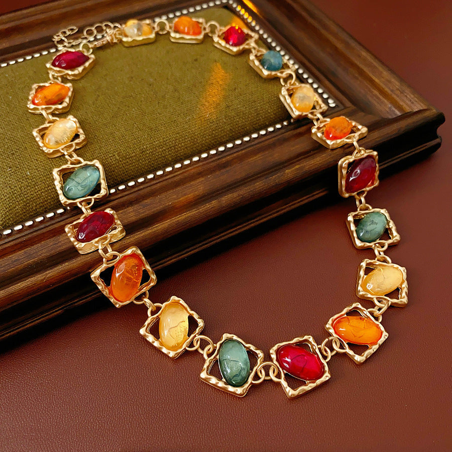 Women's Vintage Court Style Clavicle Chain Light Jewelry Set