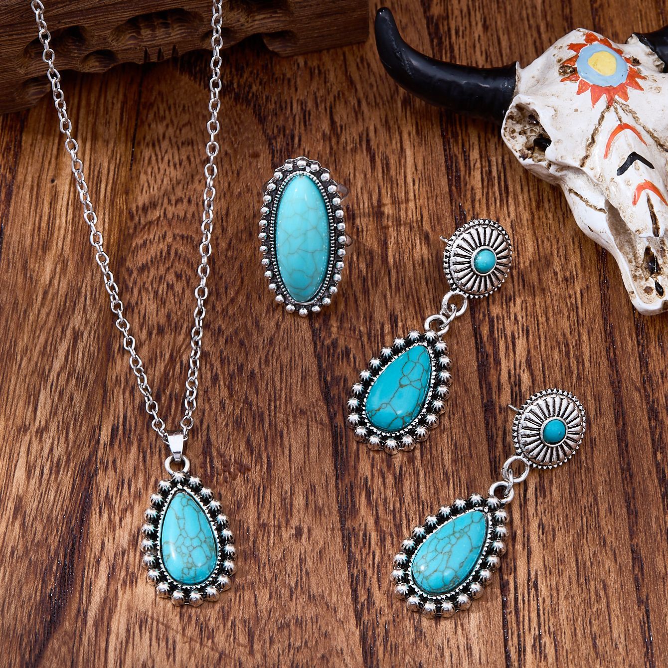 Vintage Water Drop Inlaid Turquoise Ear Rings