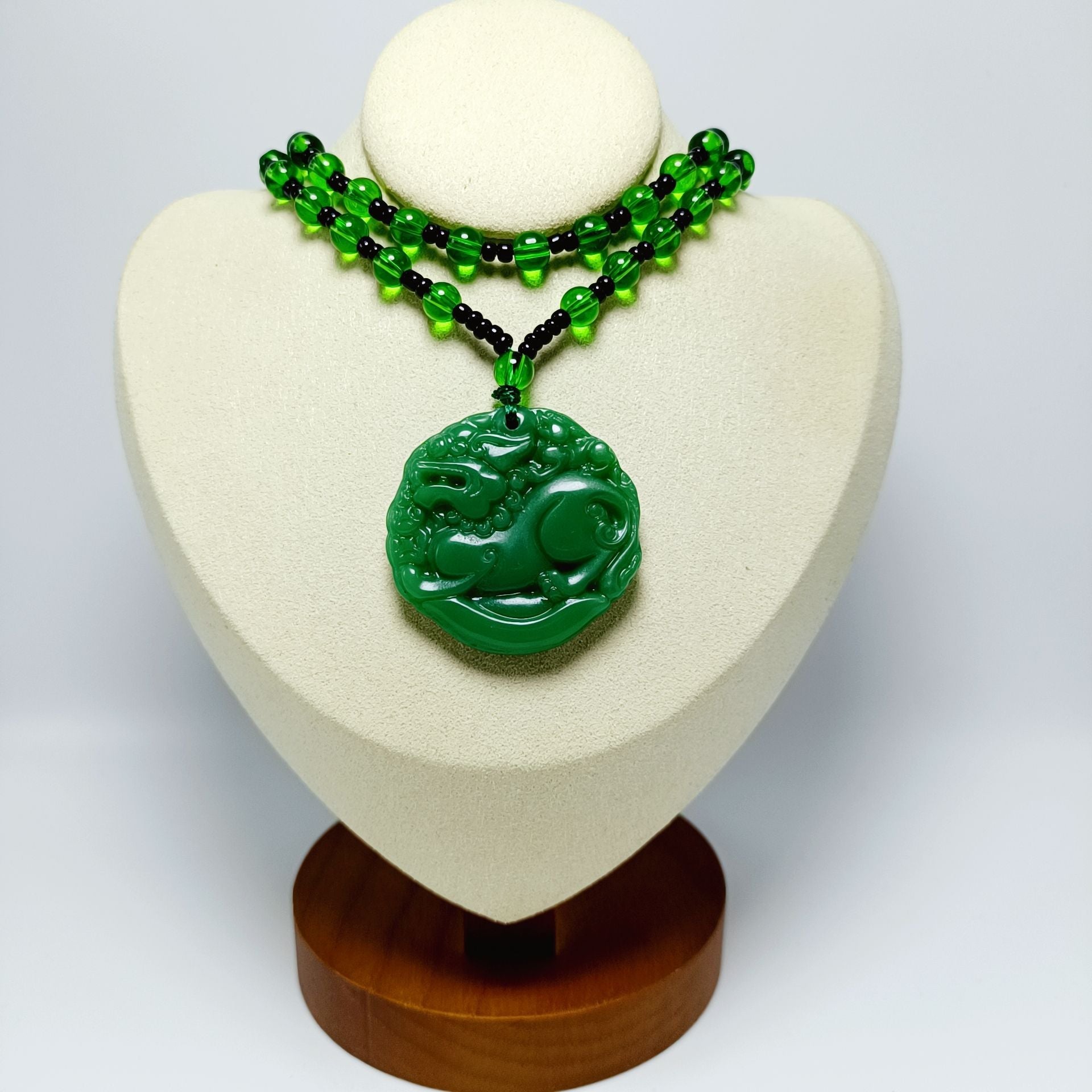 Women's & Men's Brought The Dragon Phoenix Ethnic Style Dark Green Long Pendant
