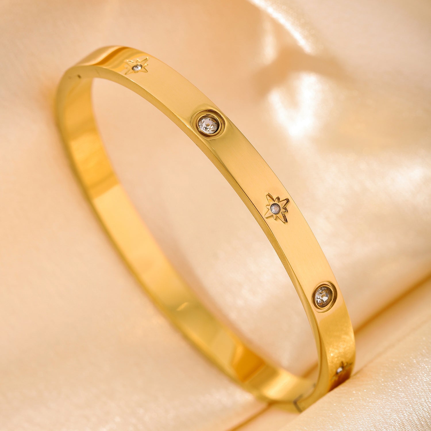 Light Luxury Stainless Steel Inlaid Zircon Temperamental Minority Simple High-grade Bracelets