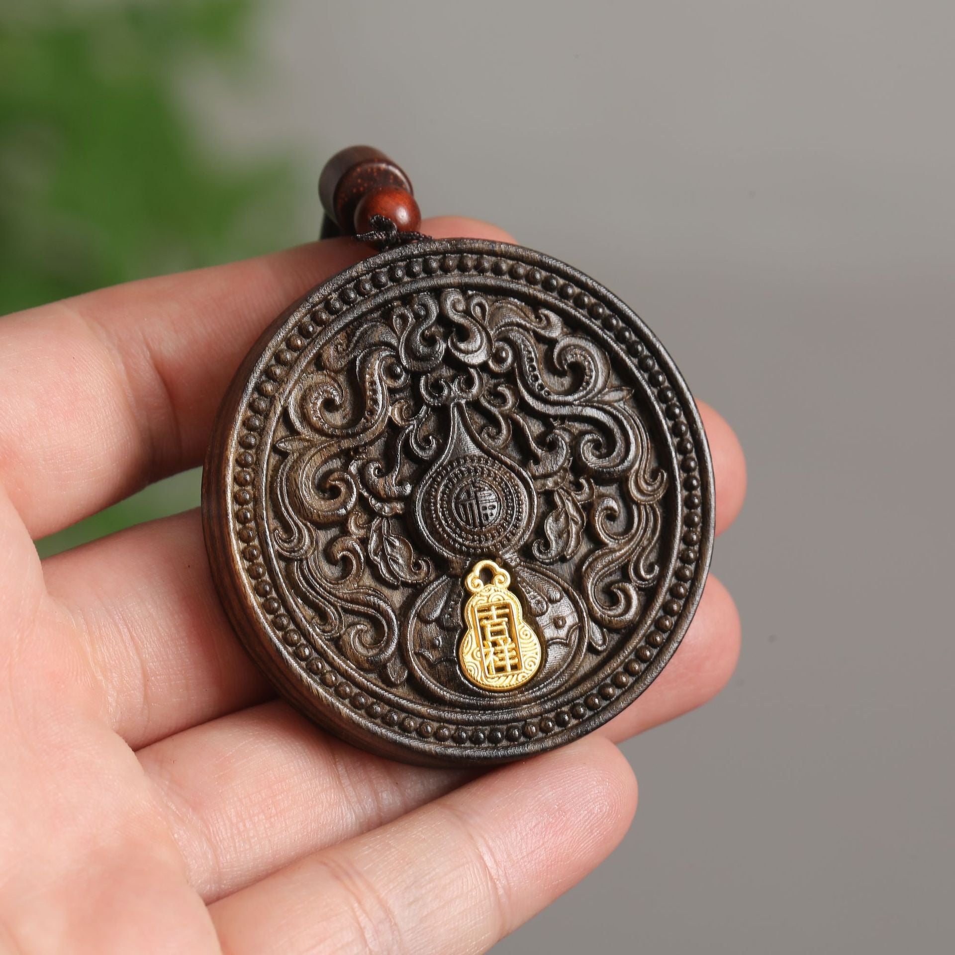 Auspicious Inlaid Carved Life Crafts Sales Pendant