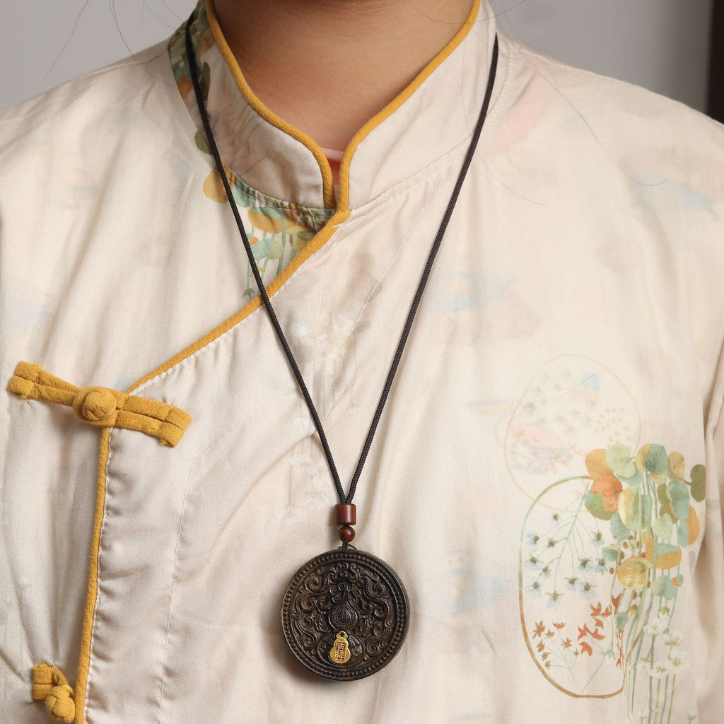 Auspicious Inlaid Carved Life Crafts Sales Pendant