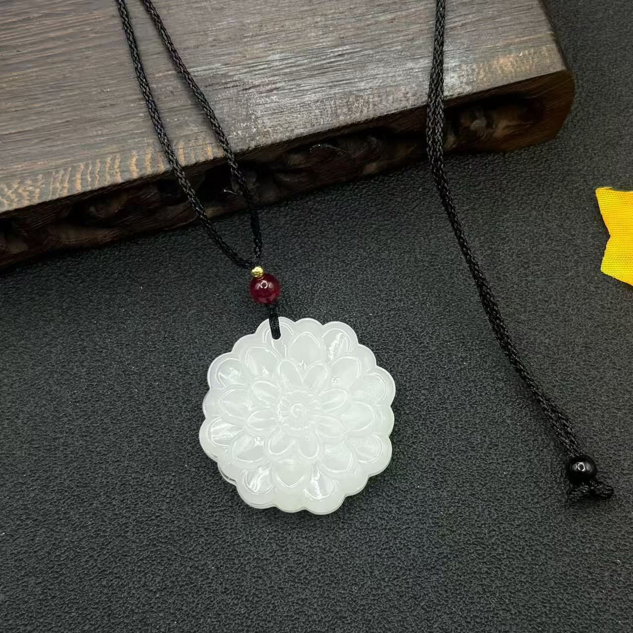 Women's & Men's Things Lotus Icing On The Cake Pendant