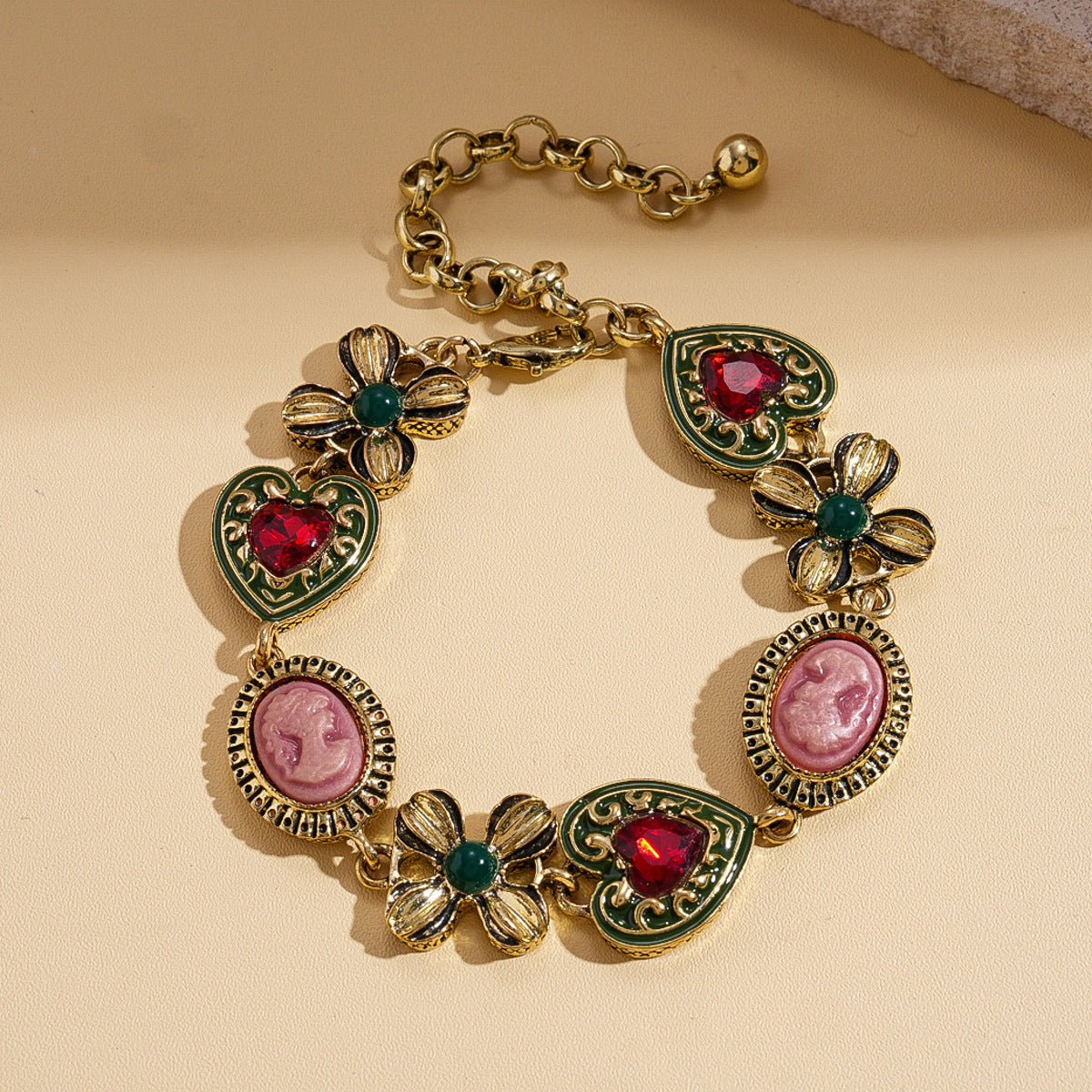 Women's Vintage Court Style Clavicle Chain Light Jewelry Set