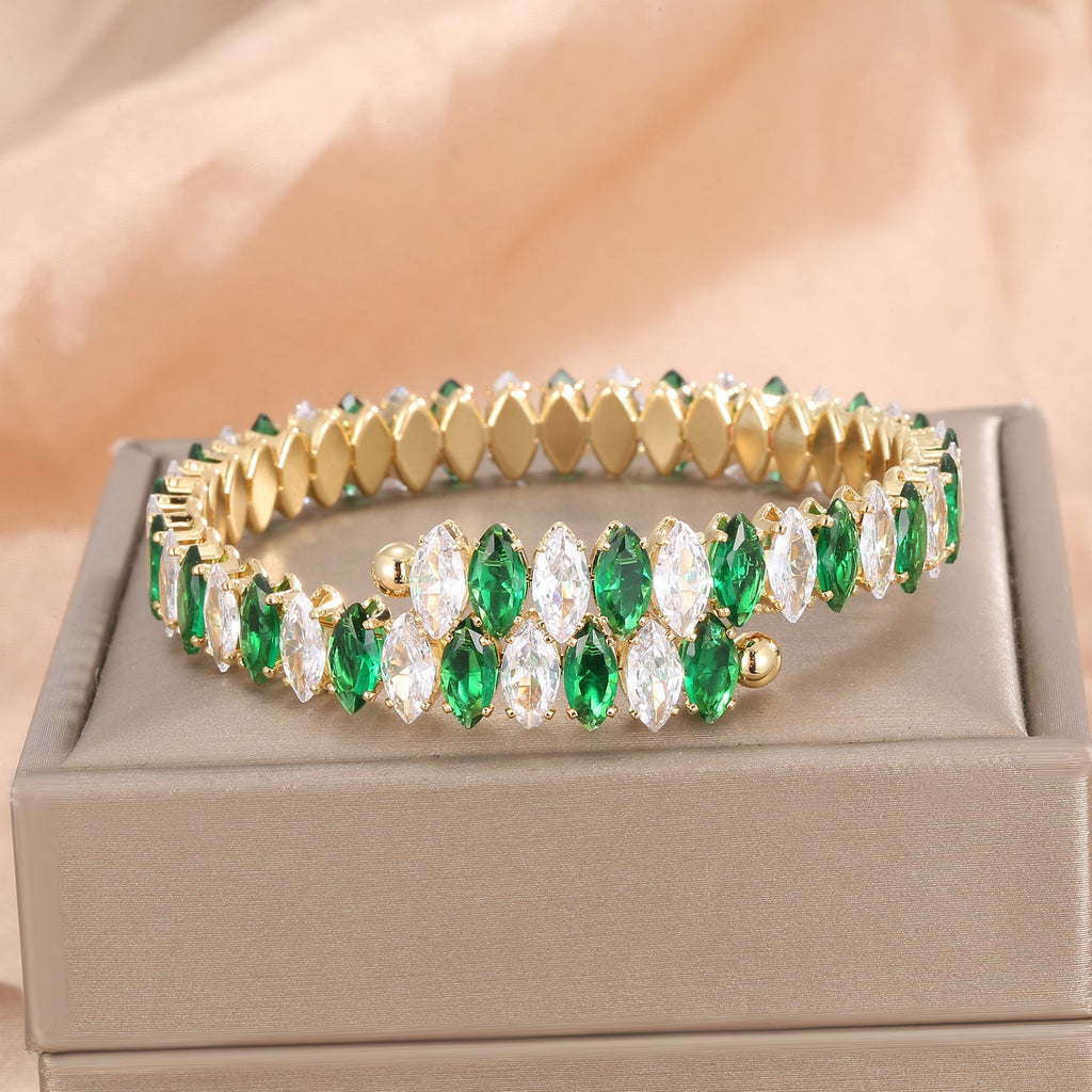Light Luxury Exquisite Horse Eye Zircon Hand Rings