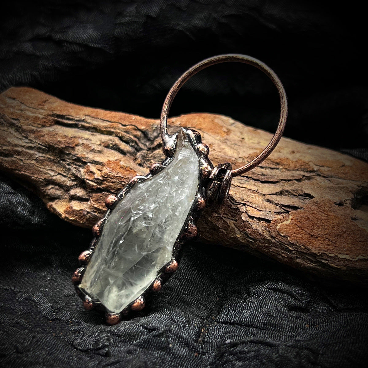 Retro Style Amethyst Citrine Fluorite Black Tourmaline White Crystal Column Pendant